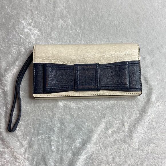Kate Spade New York Wallet Pink and Navy with Wristlet - Picture 1 of 4